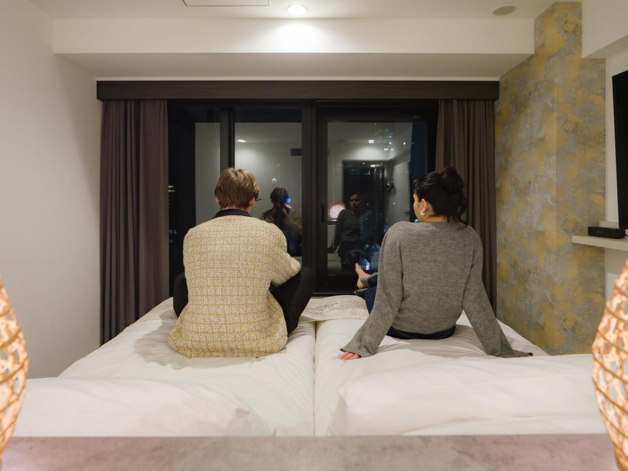 The B Ginza — Photos 1